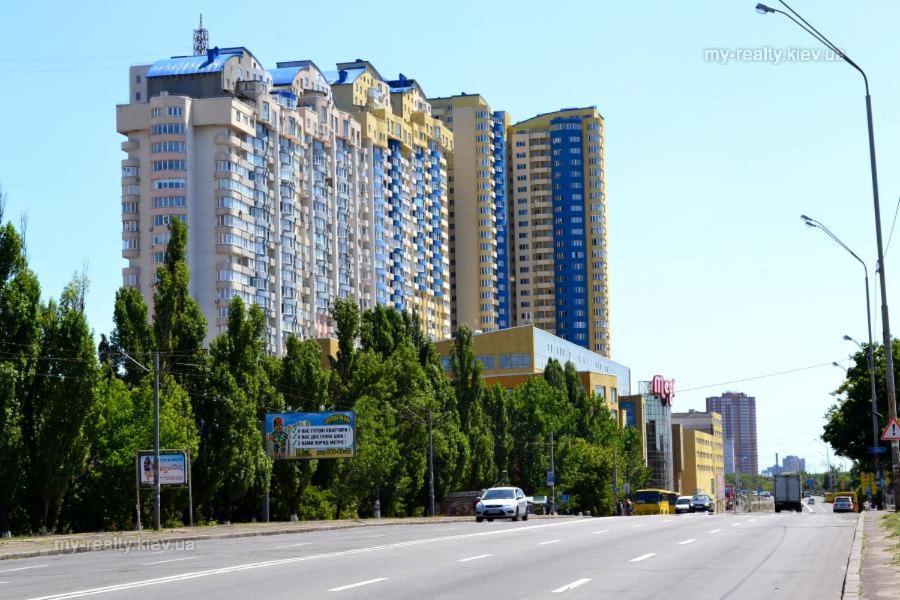 Квартира В Мега Сити Kiev Ngoại thất bức ảnh